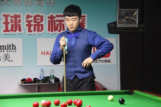 的舞台上 的舞台上