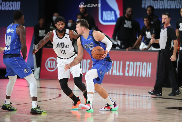 中的这两位 中的这两位