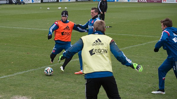 借助对手退 借助对手退